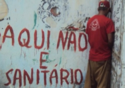 Homem tem pedido de urinar em posto negado, urina na rua e acaba sendo agredido, em Florianópolis – Misturebas News
