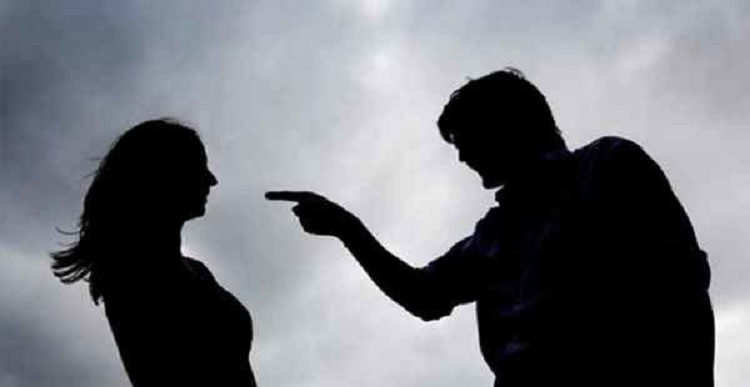 Mulher é agredida e ameaçada durante discussão com companheiro em Indaial