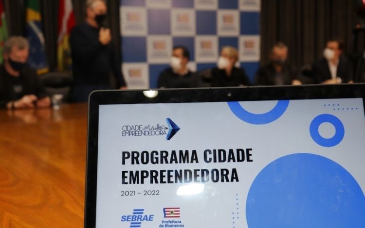 Prefeitura de Blumenau adere ao programa Cidade Empreendedora