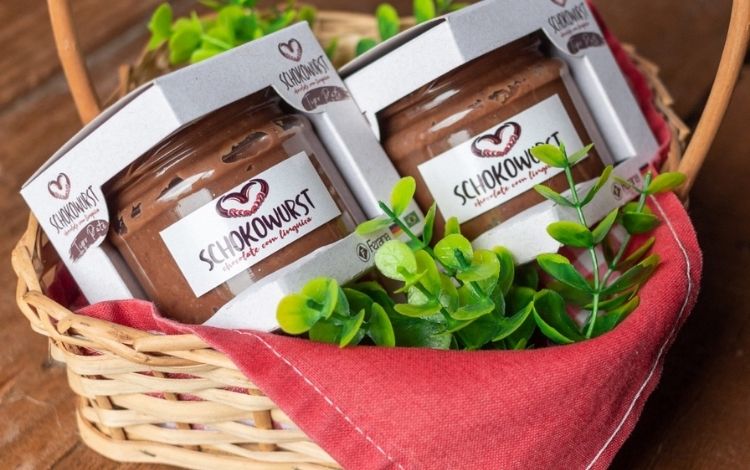 Empresa Ferana de Timbó lança 1º chocolate com linguiça do mundo