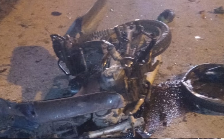 Motociclista morre após colidir com um carro em Ilhota