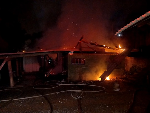 Incêndio em Centro Espírita ocorre em Barra Velha