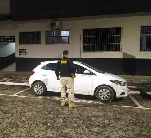 Carro locado há dois anos e não devolvido é recuperado pela PRF na BR 470 em Rio do Sul