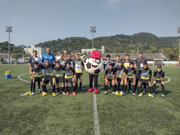Times de futebol do Programa Semente de Indaial participam da Copa Pequenos Gigantes da Bola