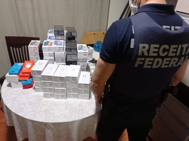 Operação Federal de combate a importação ilegal de celulares ocorre em Joinville
