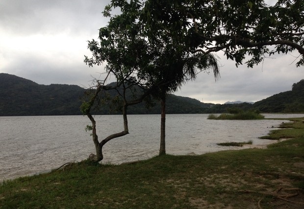 Dia com previsão de chuva e trovoadas em parte de SC