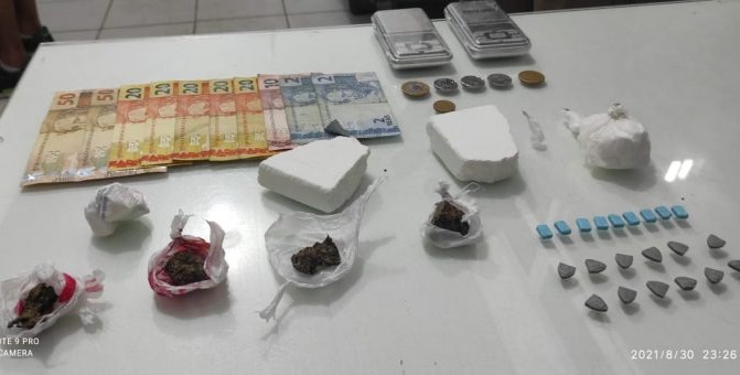 Policiais apreendem 254g de cocaína, ecstasy e quatro pessoas envolvidas no tráfico em Jaraguá do Sul