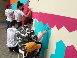 Escola de Indaial desenvolve produção artística de grafite