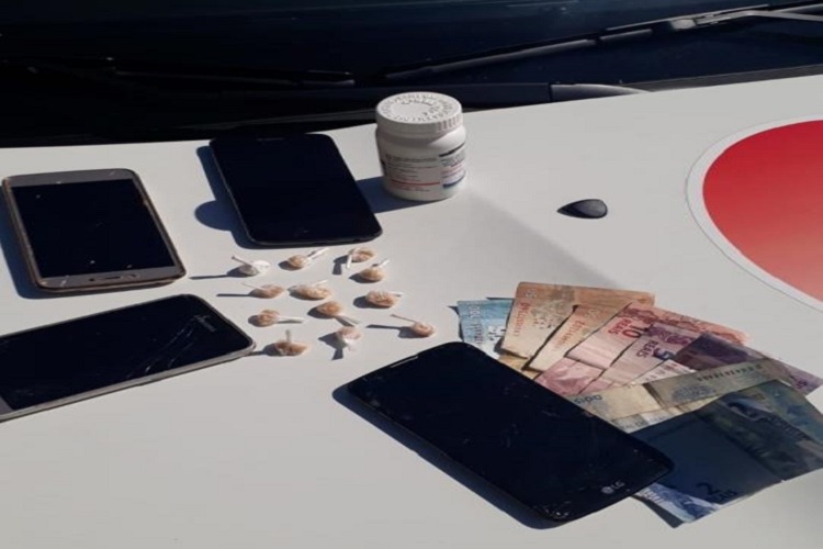 Homem é preso com crack, celulares e dinheiro em Ibirama