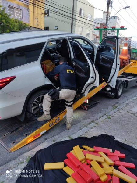 Uma tonelada de maconha é apreendida em Santa Catarina