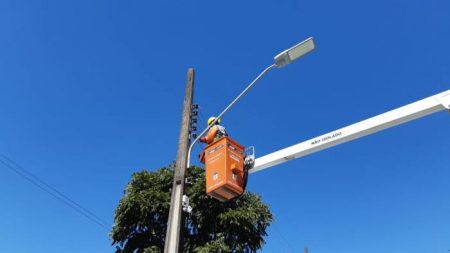 População de Indaial pode solicitar manutenção na iluminação pública