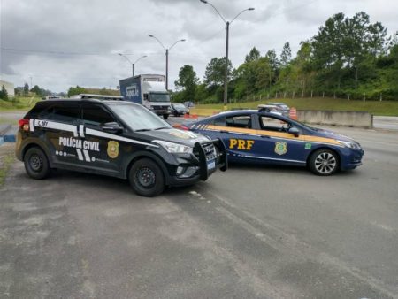 Homem é preso após tentar estuprar uma mulher em Santa Catarina