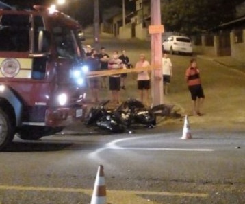 Motociclista vai a óbito após acidente em Blumenau