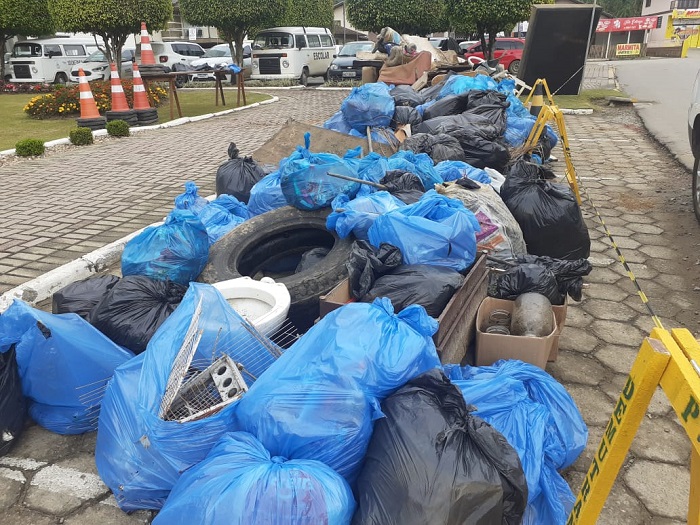 Programa Cidade Linda, Gente Feliz realiza 1º Mutirão de Limpeza em Presidente Getúlio