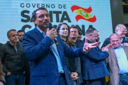 Governador Carlos Moisés trás investimentos para Timbó