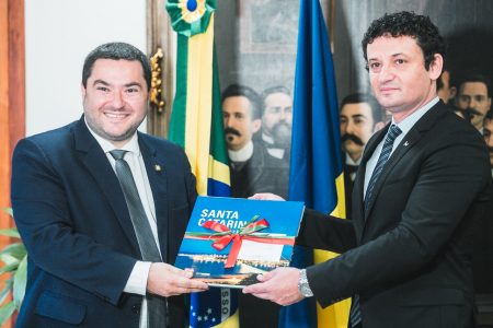 Alba recebe embaixador da Ucrânia na Alesc de Santa Catarina