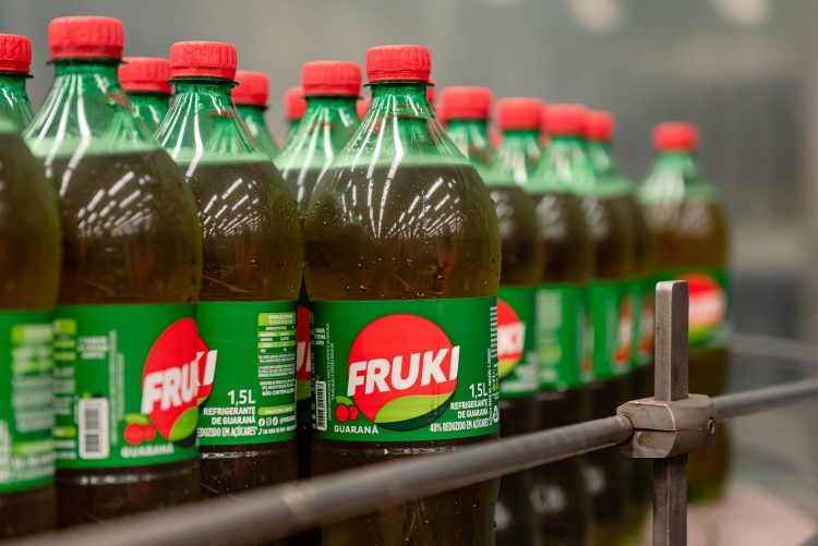 Bebidas Fruki chega aos 98 anos com melhor trimestre da história