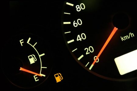 Combustível de veículos é furtada em Timbó
