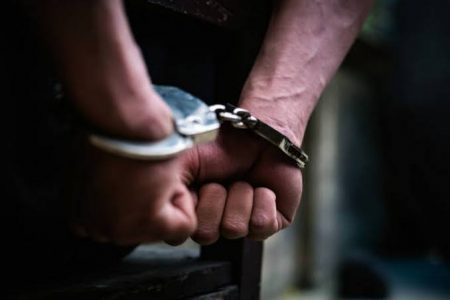 Polícia Militar cumpre mandado de prisão em desfavor de jovem em Blumenau