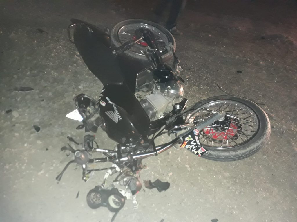 Motociclista fica gravemente ferido após colisão contra carro em Rio do Sul
