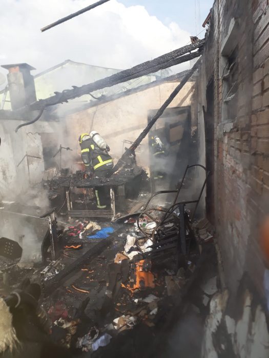 Incêndio destrói parcialmente residência em Rio do Sul