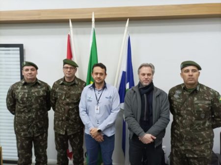 Junta do Serviço Militar de Timbó recebe visita do 23º BI de Blumenau
