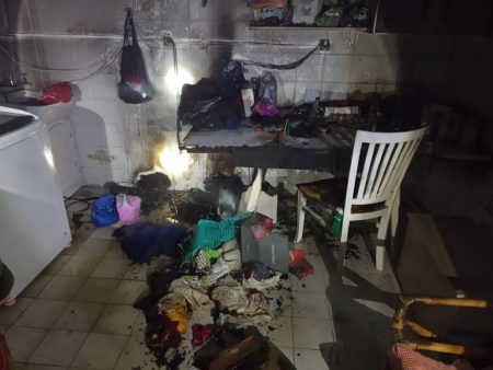 Incêndio destrói lavanderia de casa em Campos Novos