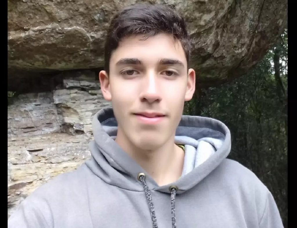 Adolescente que morreu após acidente de trânsito em Vitor Meireles é identificado