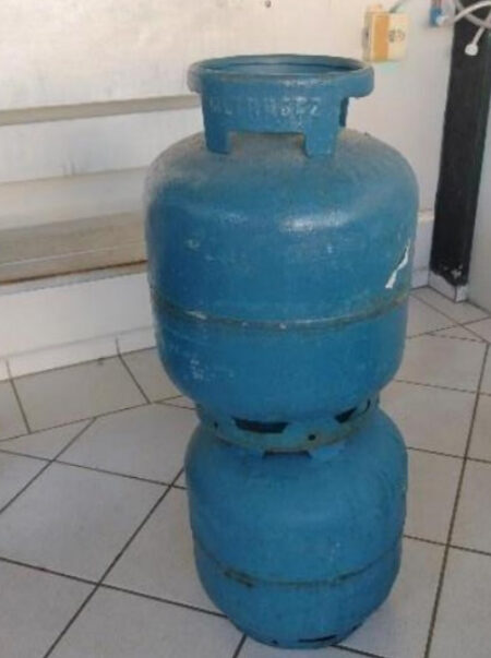 Botijões de gás furtados são encontrados em bar de Indaial