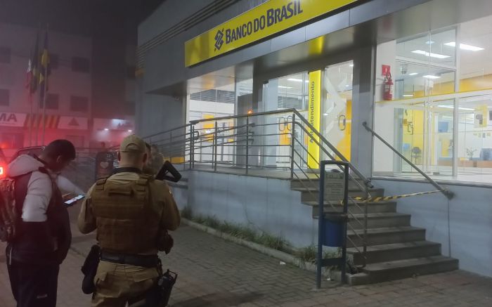 Agência do Banco do Brasil é atacada por bandidos em Itajaí