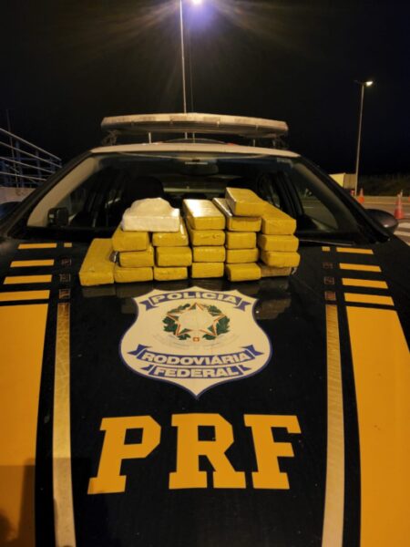 PRF inicia a semana com apreensão de drogas em rodovias federais de SC