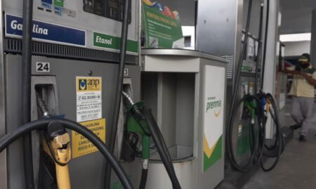 Petrobrás anuncia nova queda no preço dos combustíveis