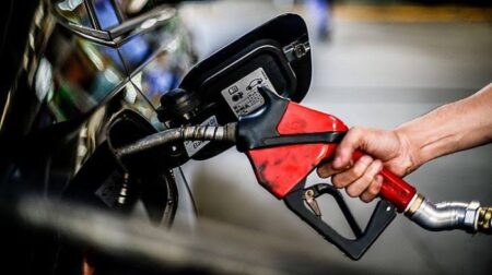 Preço da gasolina diminui até R$ 0,62 em Itajaí