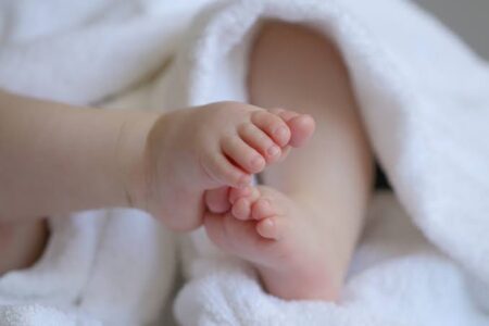 Bebê de quatro meses morre de Covid-19 em Blumenau
