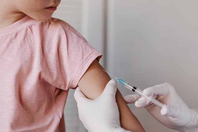 Vacinação de crianças contra a gripe cai de 75% para 51% em SC