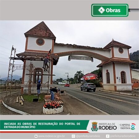 Rodeio inicia obra de restauração do portal de entrada do município
