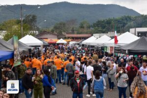 Centenas de pessoas participaram do Mangia Parole 2022 em Ascurra
