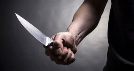 Homem cobra dívida de aluguel e leva seis facadas em Chapecó