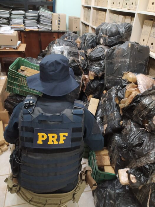 PRF realiza maior apreensão de maconha do ano em SC
