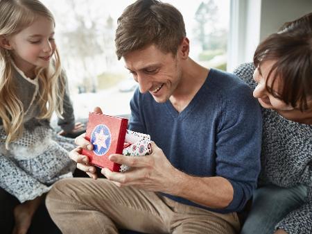 Consumidores vão investir média de R$ 150 na compra do presente para os pais segundo pesquisa