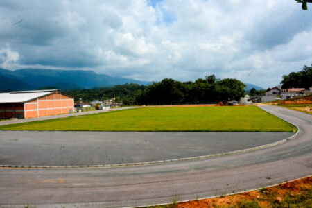 Novo campo de futebol do Parque Per Tutti em Ascurra inaugura dia 7 de Setembro