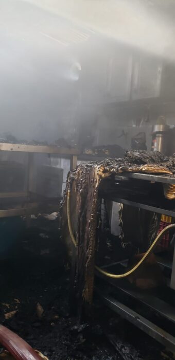 Restaurante sofre grandes danos após pegar fogo em Navegantes 