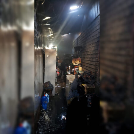 Restaurante sofre grandes danos após pegar fogo em Navegantes