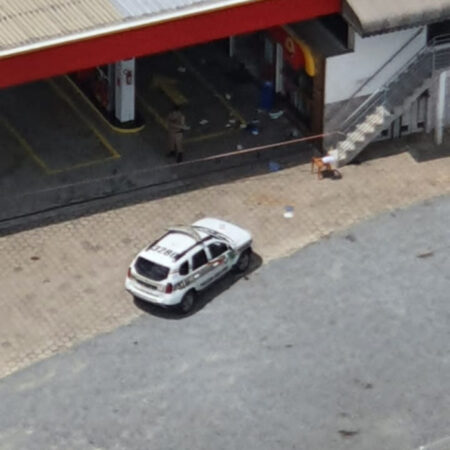 Esfaqueamento em posto de combustível de Blumenau deixa homem em estado grave