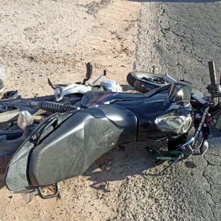 Colisão de carro contra moto deixa vítima em Timbó