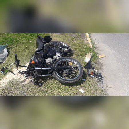 Colisão entre carro e moto deixa óbito em Gaspar SC