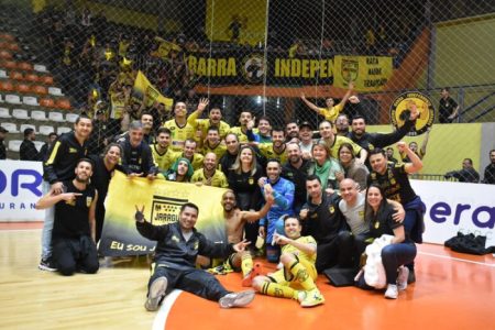 Jaraguá Futsal garante vaga a semifinal da Liga Nacional