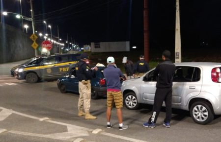 PRF flagra 253 motoristas embriagados no primeiro fim de semana da Operação Festas de Outubro