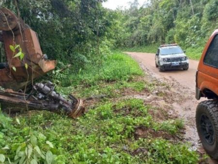 Ladões furtam partes de draga em Indaial