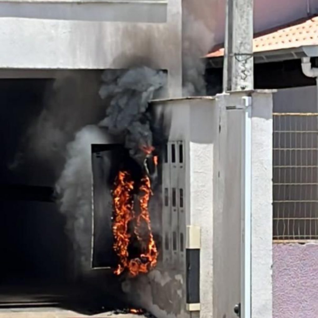 Populares controlam princípio de incêndio em central de energia em Rodeio